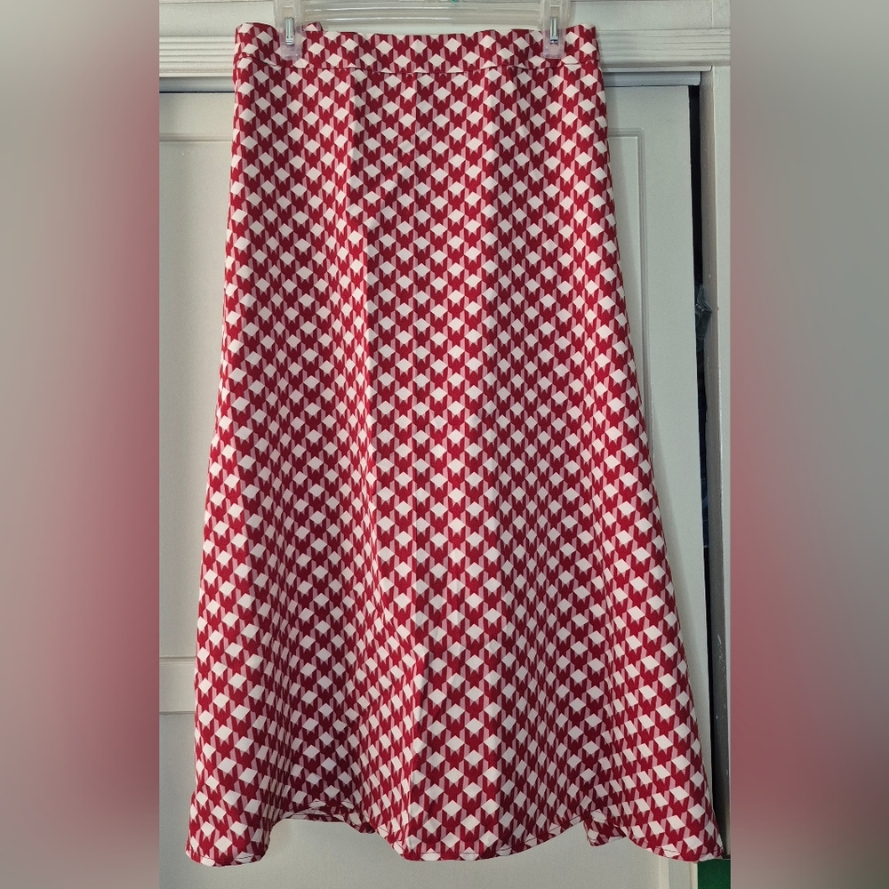 Red and White Houndstooth Plus Size Skirt